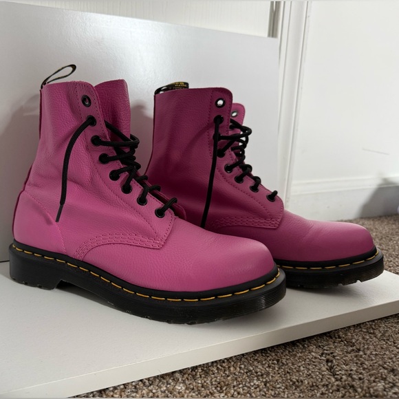 Dr. Martens 1460 Pascal Virginia Leather Boots - Picture 2 of 10